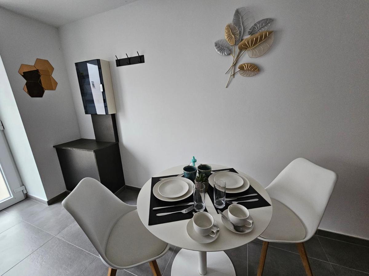 Appart'Hotel Trazegnies Courcelles Eksteriør billede